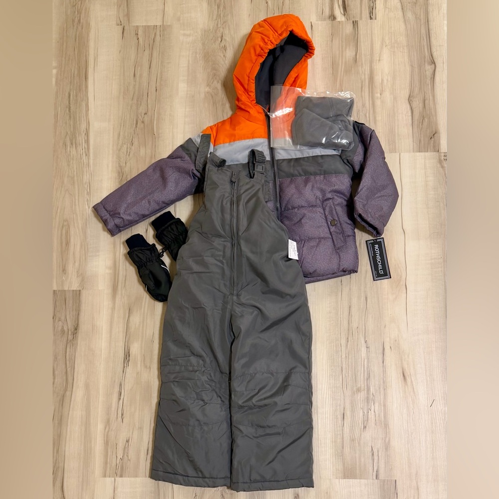 NWT Rothschild Gray Kids Snowsuit Set (size 4)
